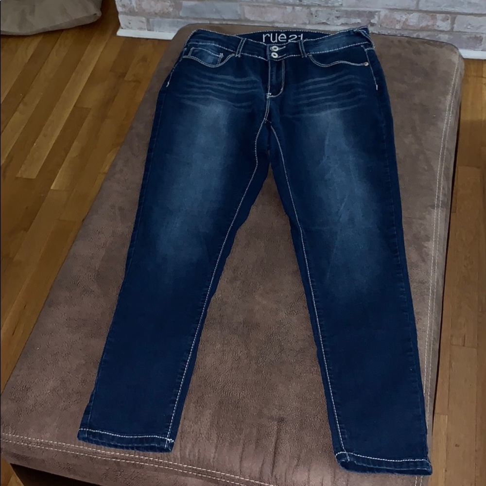 Rue21 super skinny dark wash jeans 9/10.